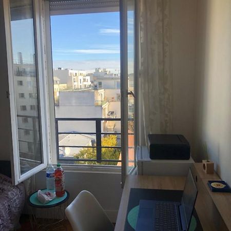 Appartement Tres Calme A 10Mn De Paris - Woman & Couples Only Courbevoie Exteriér fotografie