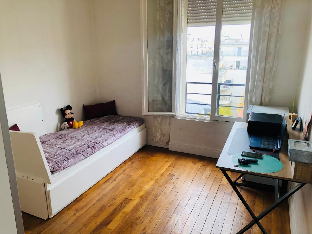 Appartement Tres Calme A 10Mn De Paris - Woman & Couples Only Courbevoie Exteriér fotografie