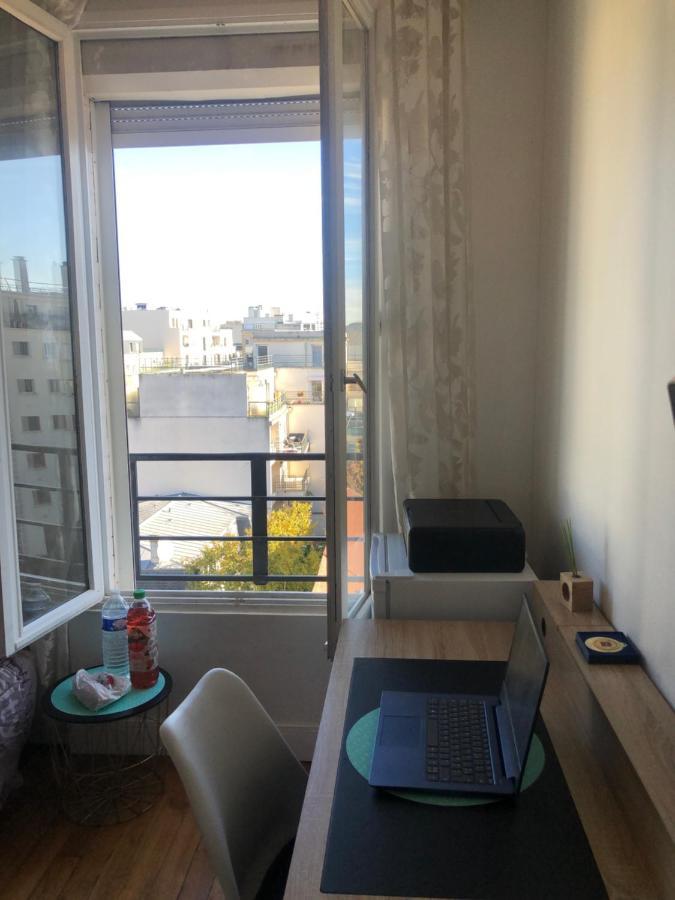 Appartement Tres Calme A 10Mn De Paris - Woman & Couples Only Courbevoie Exteriér fotografie