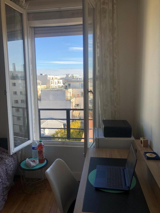 Appartement Tres Calme A 10Mn De Paris - Woman & Couples Only Courbevoie Exteriér fotografie